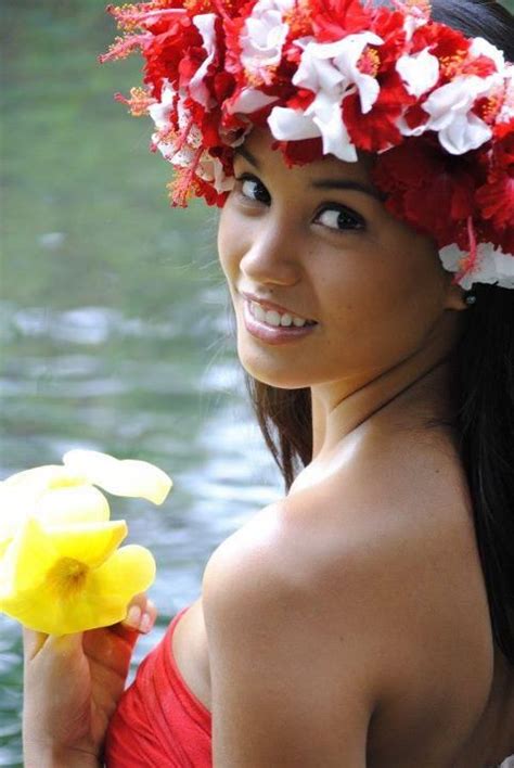 Hot girl naked masturbating at the water fall. . Nude polynesian women